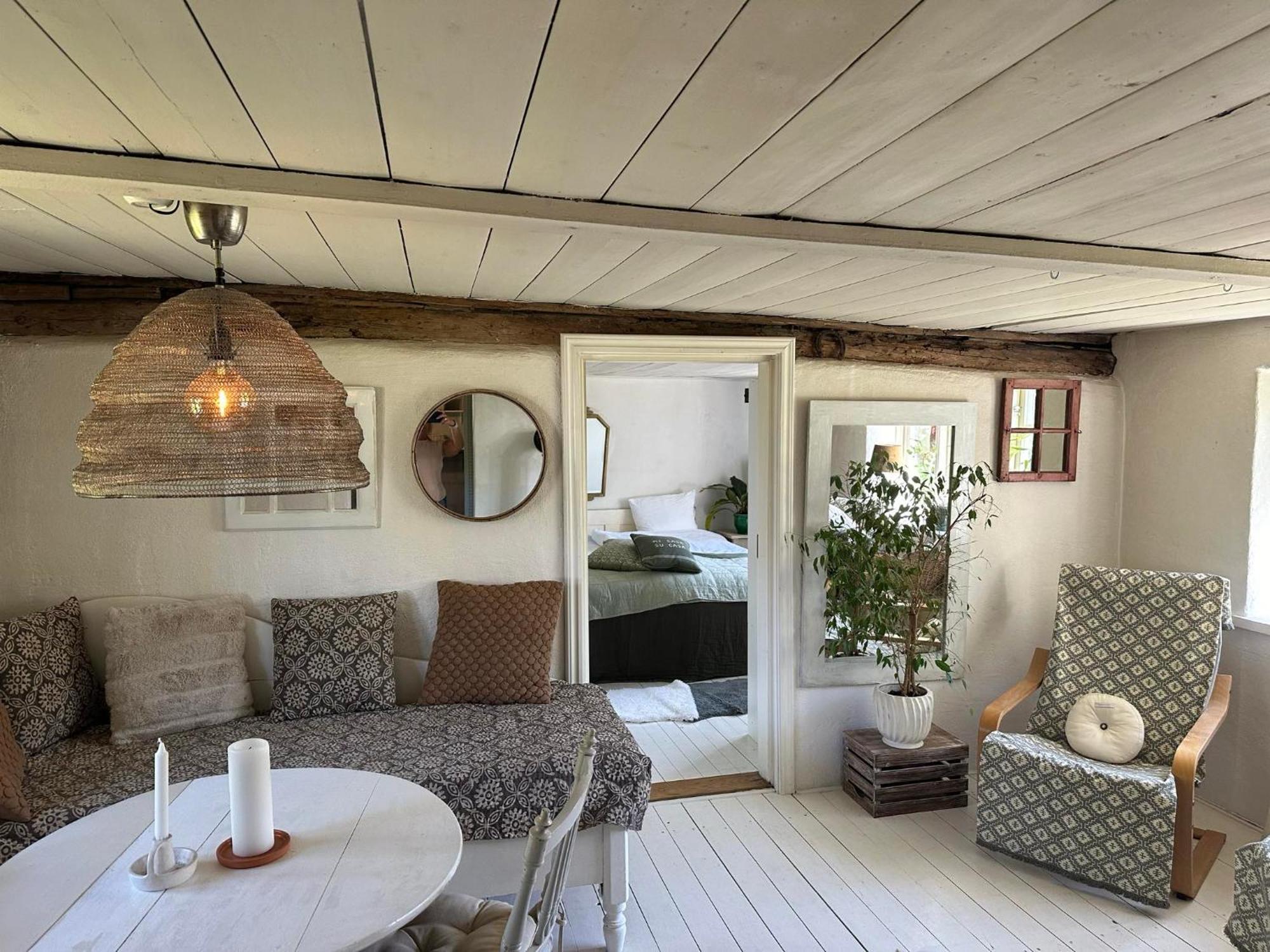 Millans Dockhus Villa Onslunda Exterior foto